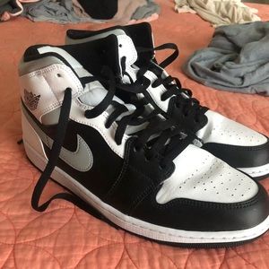 Jordan 1 white shadow
